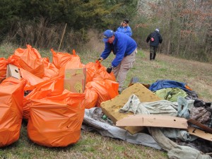 Tidewater Search and Rescue (TSAR) volunteers and Group Leaders for the Great American Cleanup (From Left to Right:) Kevin Brewer, Theresa Crossland and Bob Zogg (in the background)